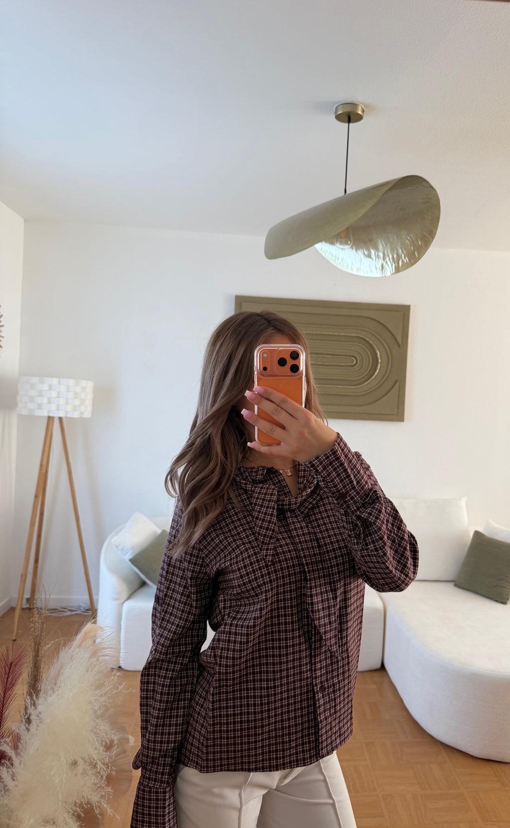 Chemise à carreaux avec col à nouer